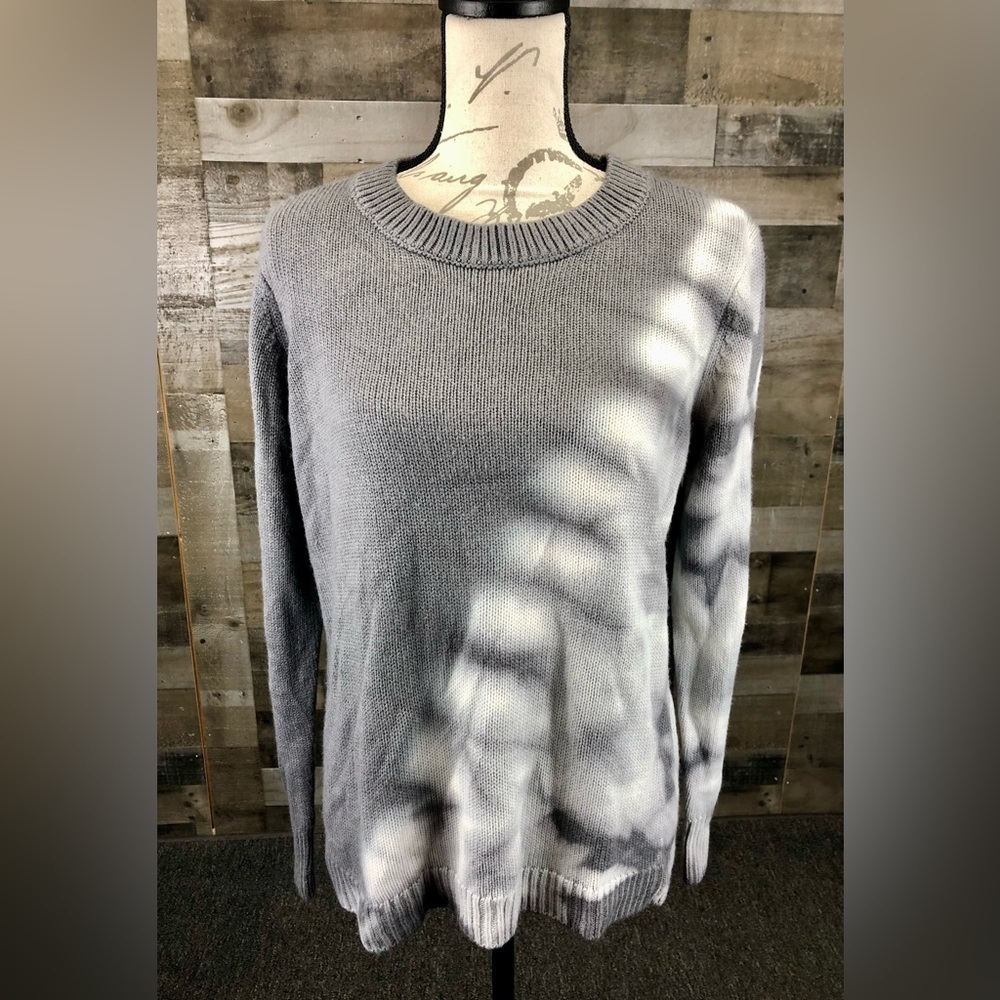 Simply Vera Wang tie dye gray sweater L